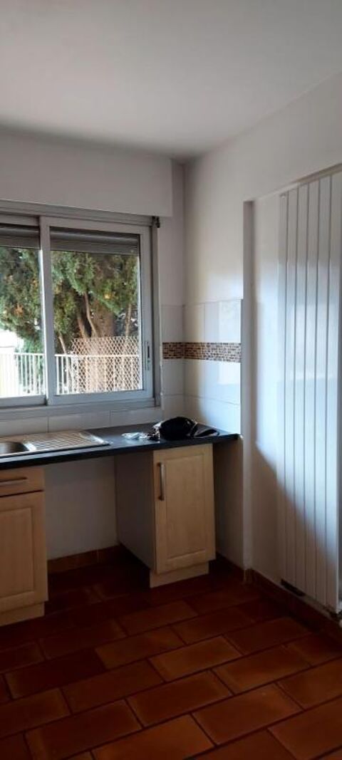  Appartement � louer 4 pi�ces 128 m�