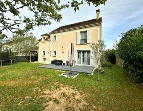   MAISON INDIVIDUELLE_ 4 CHAMBRES_ GARAGE ET JARDIN ! Maison - 5 pi�ce(s) - 98 m�