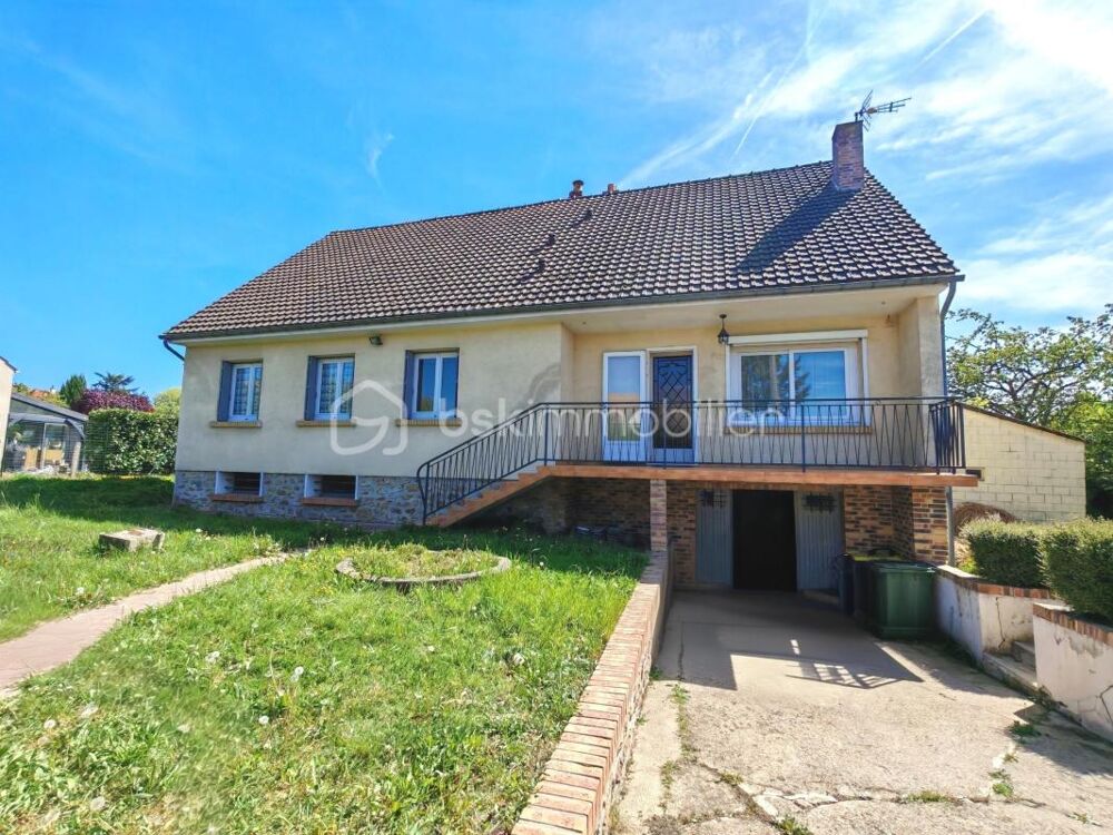 Vente Maison Charmante maison de 6 pièces avec balcon, jardin, sous-sol et 3 parkings à découvrir ! Saint simeon