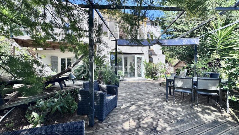 Achat Maison de caractère rénovée 179 m² 4 chambres Terrain arboré avec piscine à Toulon