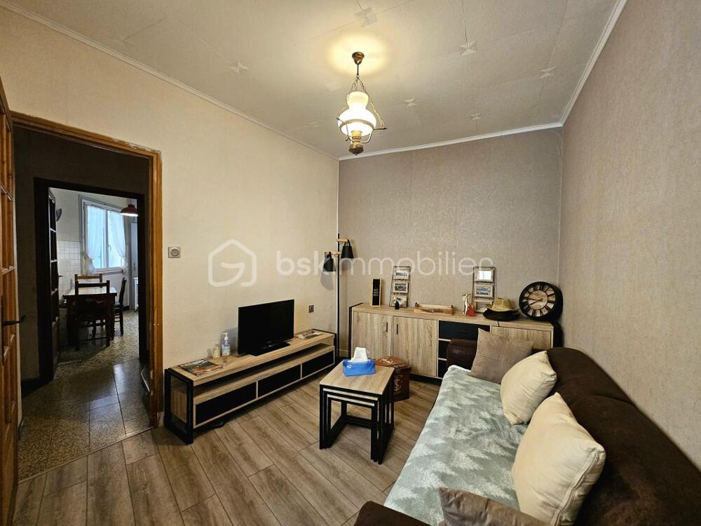 MAISON DE VILLAGE DANGLE  3 CHAMBRES  VINGRAU