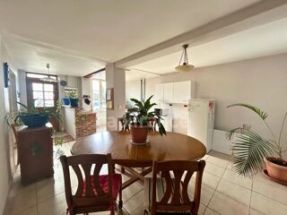  Maison  vendre 8 pices 175 m
