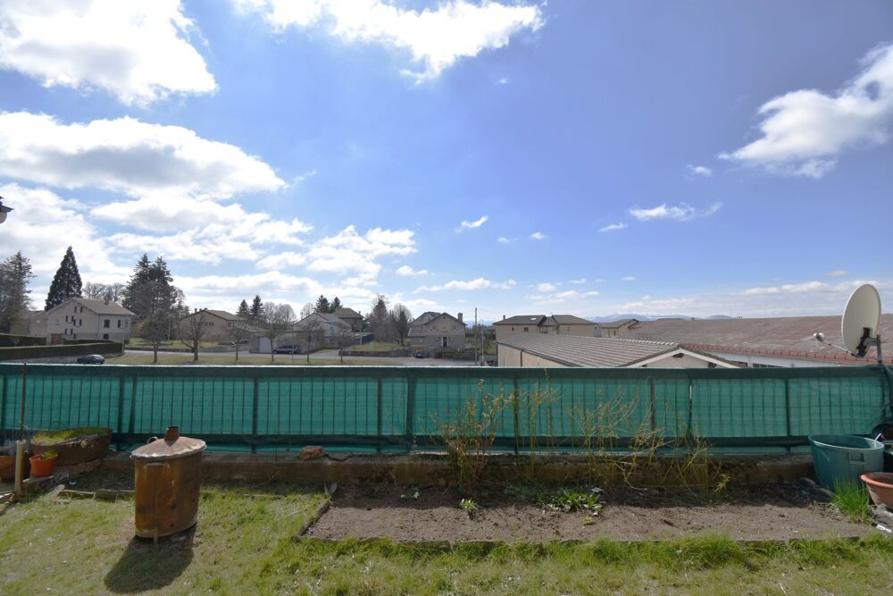 Maison à vendre 7 pièces SAINT AGREVE (07)