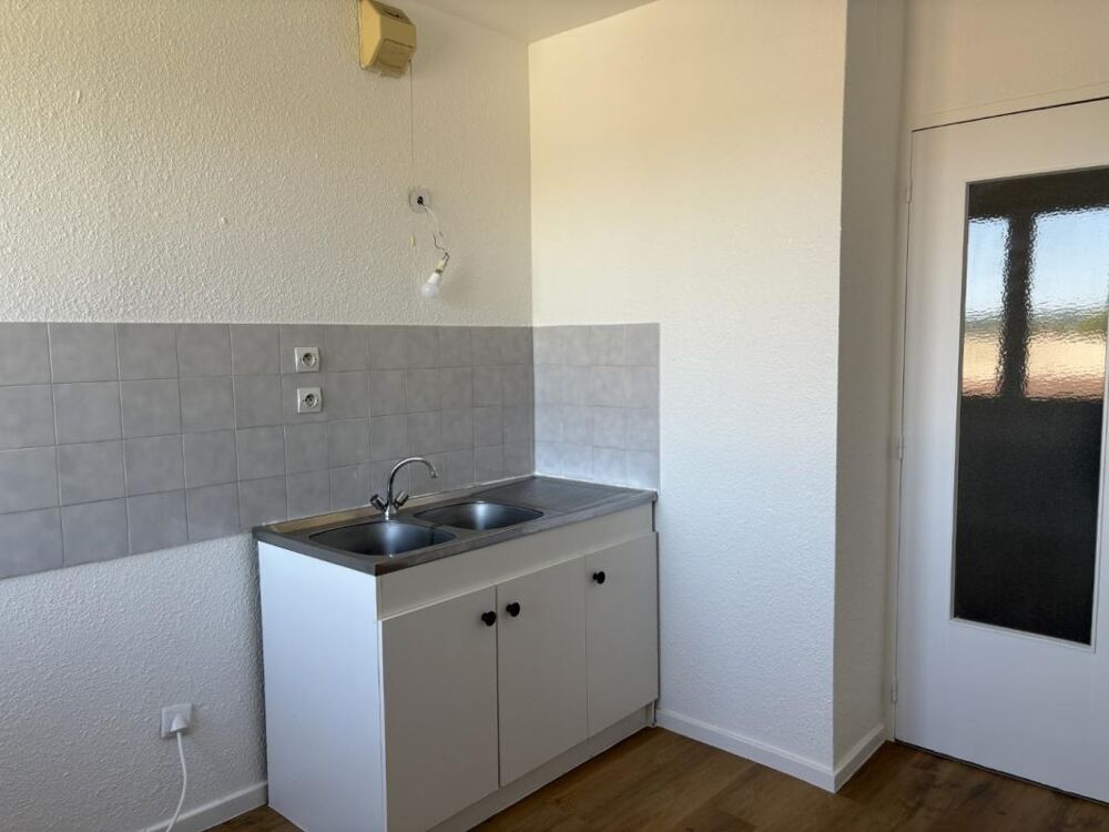 Location Appartement APPARTEMENT T2 72M² - FEURS CENTRE Feurs