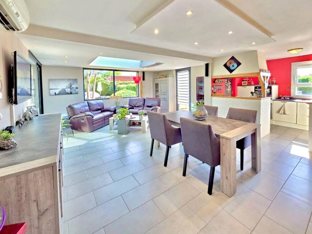 MAISON  SPA  SOUS-SOL 75 M²  TERRAIN +1 000 M²