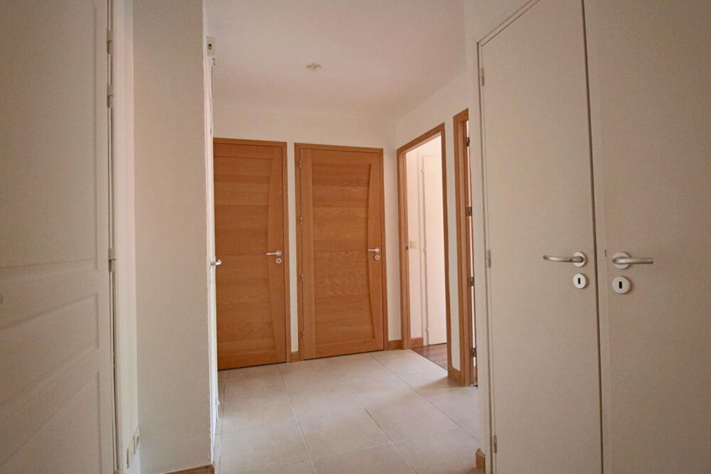 SALLANCHES, CENTRE VILLE APPARTEMENT T3 ,64 M2 275000 euros
