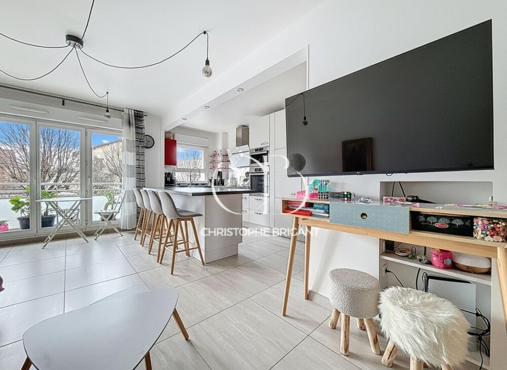 Vente Appartement Appartement Villejuif  centre ville  3 pièces Villejuif