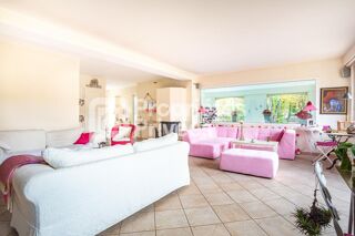  Maison à vendre 5 pièces 324 m²