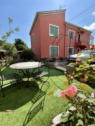  Villa  vendre 6 pices 180 m