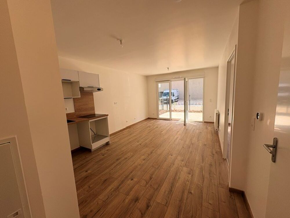 T2 NEUF avec terrasse, jardin et parking à CHARTRES