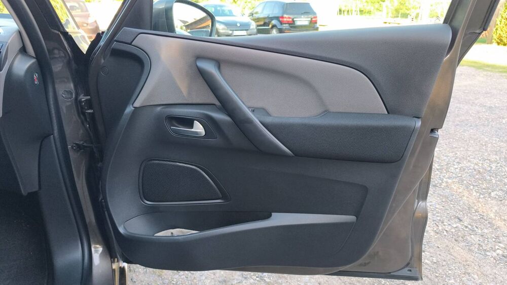 C4 Picasso 1.2 PureTech 130 Feel 2016 occasion 60110 Meru