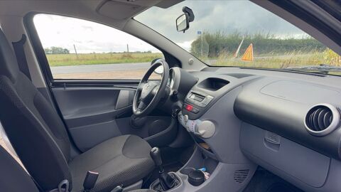 Aygo 1.0 VVT-I 68 Confort 2009 occasion 76230 Isneauville