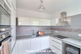  Appartement  vendre 4 pices 80 m