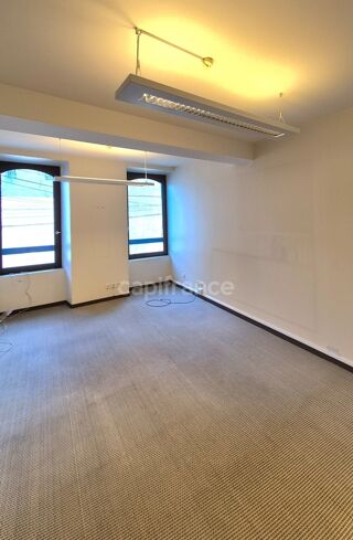  Immeuble à vendre 12 pièces 237 m²