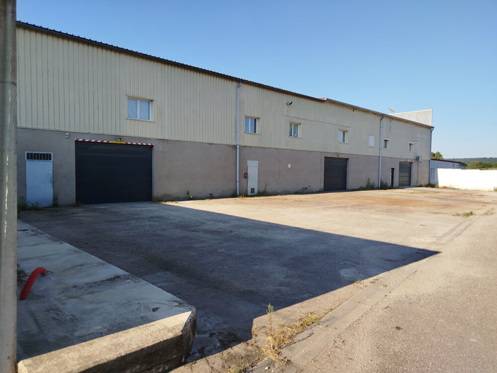   À VENDRE – Entrepôt de 990 m² à Contrexéville (Vosges) 