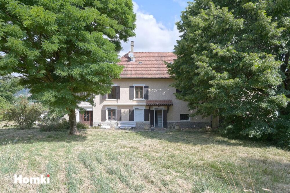 Vente Maison Maison de caractère de 153 m² avec 2 hectares de terrain – Un véritable havre de paix à Chassignieu Chassignieu