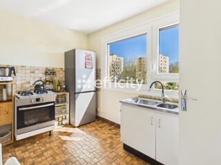  Appartement  vendre 5 pices 77 m