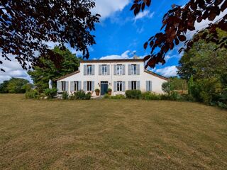  Propriété/château à vendre 8 pièces 263 m²