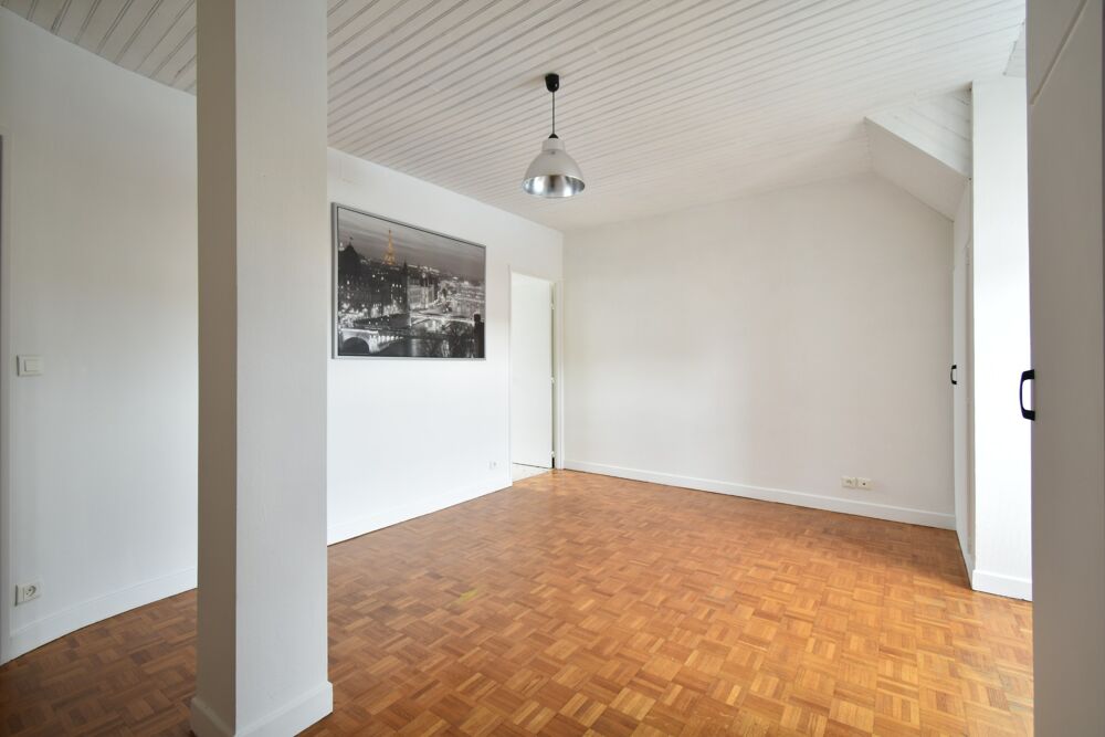 Appartement à louer 1 pièces - 27m² - quartier mairie centre ville de Reims