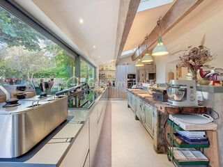  Maison à vendre 8 pièces 254 m²