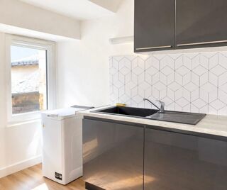  Appartement à louer 1 pièce 40 m²