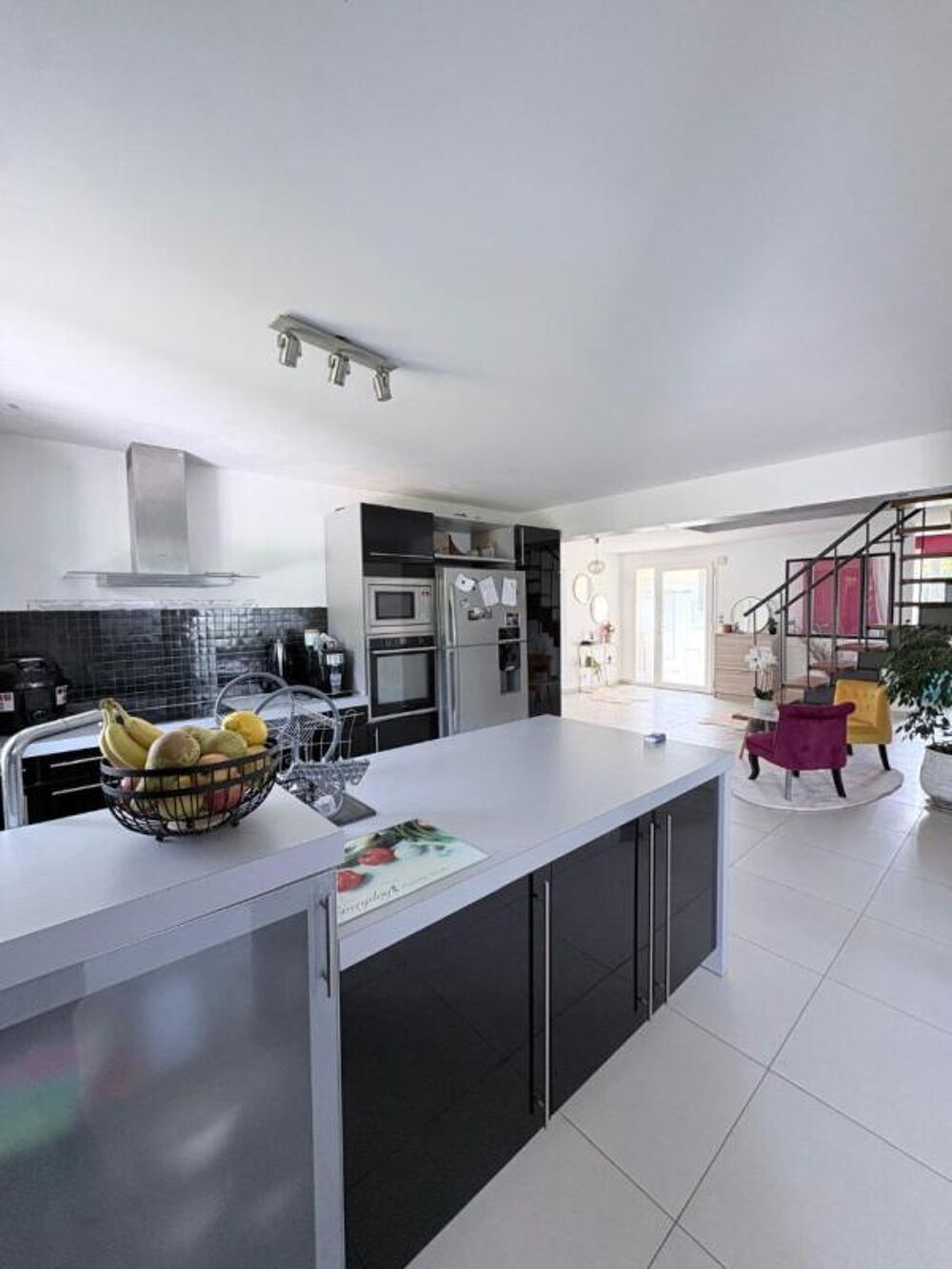 Vente Maison Volumes, luminosité et cadre privilégié pour cette belle maison familiale Briod