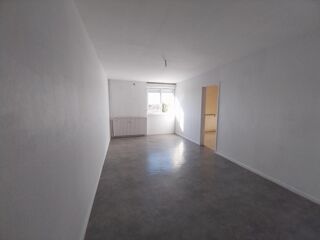  Appartement à louer 4 pièces 72 m²