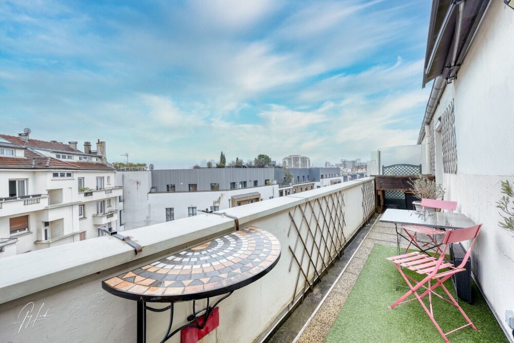 Vente Appartement 3 pièces - Courbevoie Bécon 57m² dernier étage terrasse sud Courbevoie