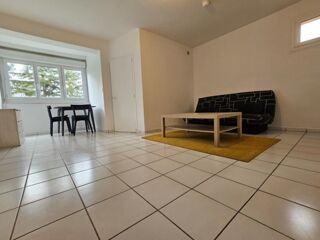  Appartement à louer 2 pièces 37 m²