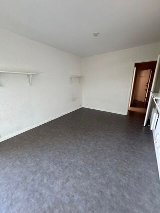  Appartement à louer 1 pièce 24 m²