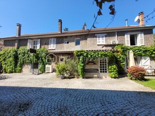  Propriété/château à vendre 8 pièces 202 m²