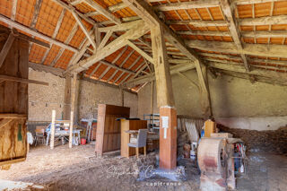  Remise / Grange � vendre 1 pi�ce 210 m�