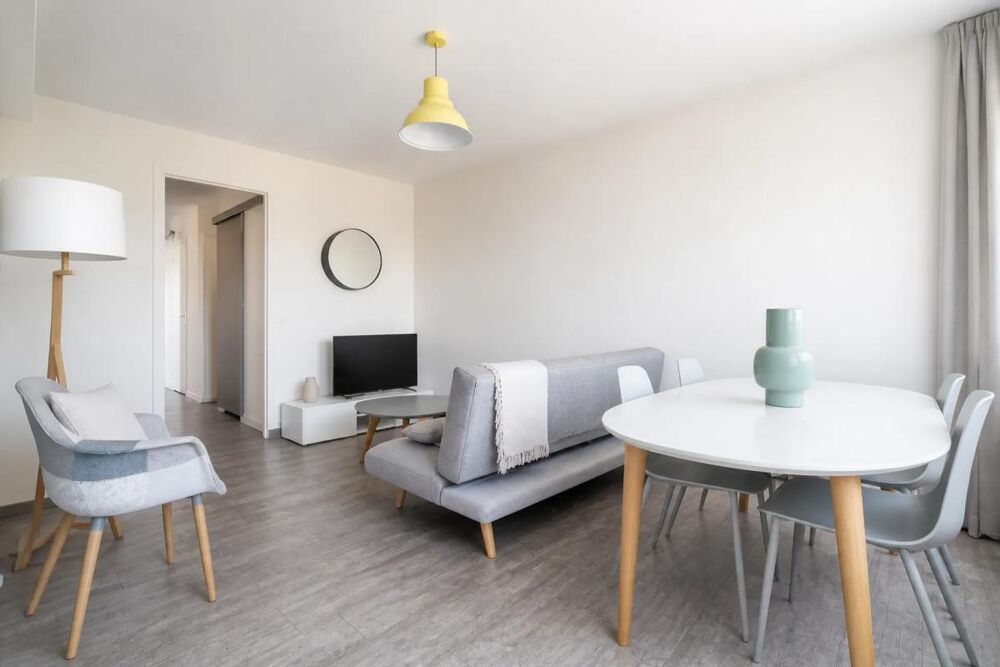 TROYES  Appartement T5 de 83,41 m²  4 chambres  Ascenseur