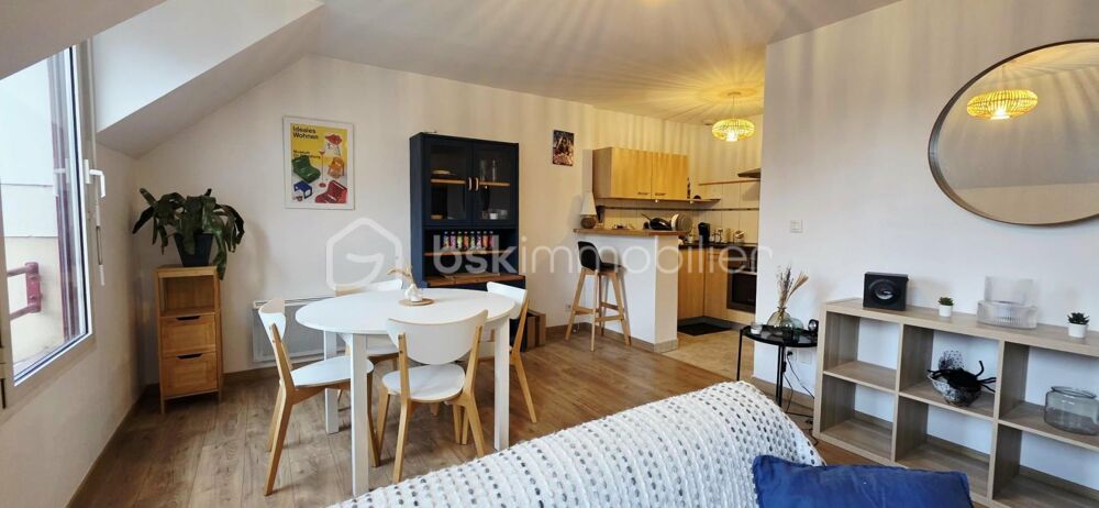 Sous-offre ! Exclusivité à vendre en hyper-centre dAmiens, bel appartement coup de coeur de type 2 avec stationnement couvert !