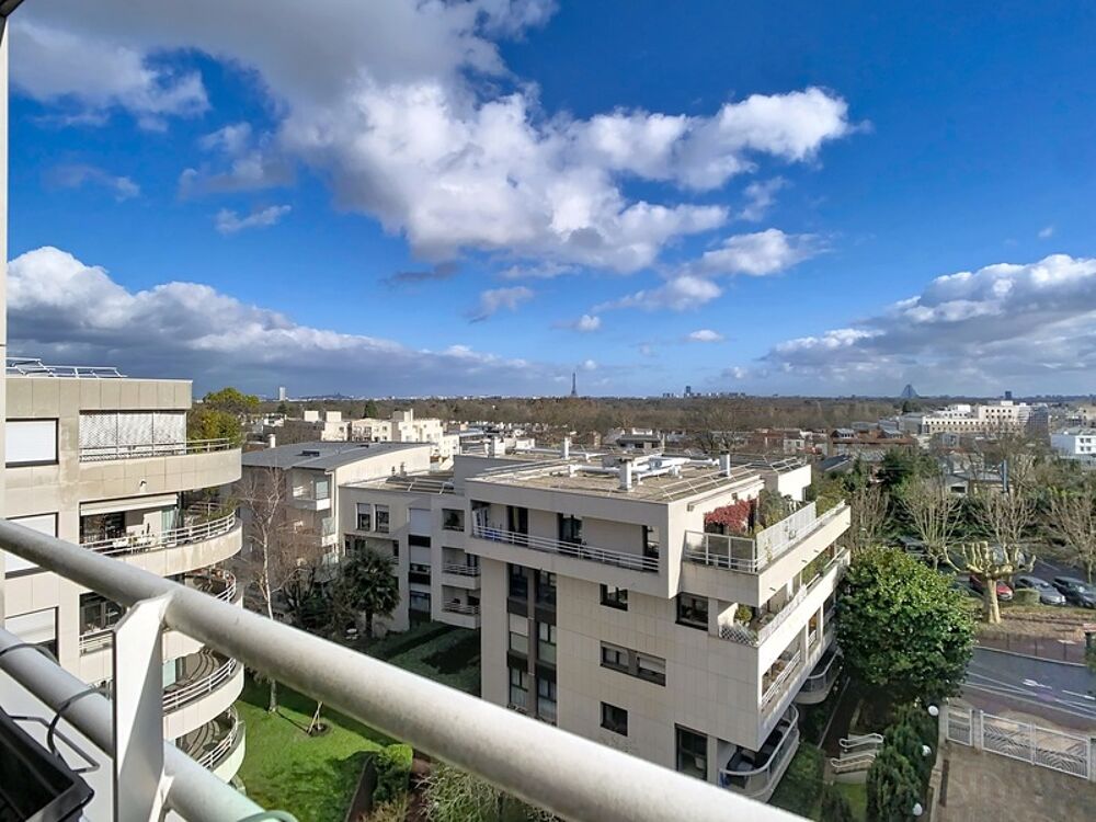 6ème et dernier étage - Appartement de 116 m² + 2 terrasses de 18 m² chacune + 1 cave + 2 parkings boxés côte à côte