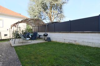  Maison à vendre 8 pièces 211 m²
