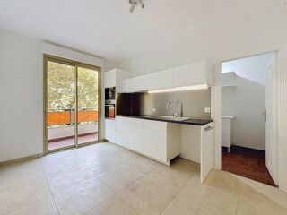  Appartement à louer 4 pièces 106 m²