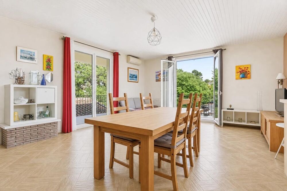 Maison de 9 pièces de 246 m² à Velaux