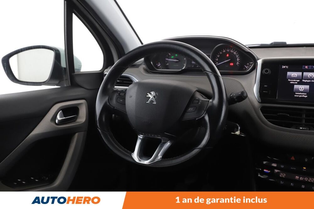 2008 1.2 PureTech Allure 110 ch 2017 occasion 92130 Issy-les-Moulineaux