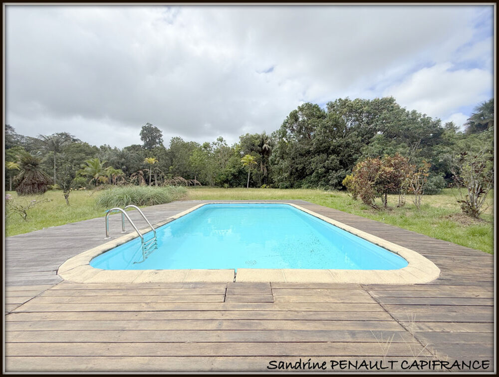 Vente Maison A VENDRE A SINNAMARY UNE MAGNIFIQUE MAISON T6 DE 122 m² SUPERFICIE TERRAIN 3,5 HECTARES - AU PRIX DE 249 000 € Sinnamary