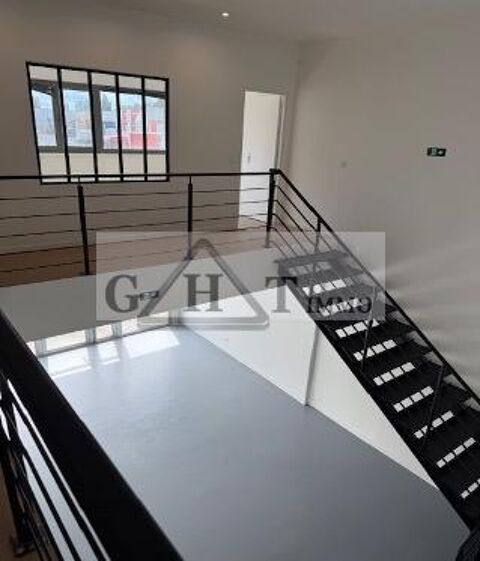 Entrep&ocirc;t Bureaux A louer 3065 92390 Villeneuve la garenne