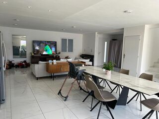  Villa à vendre 8 pièces 200 m²