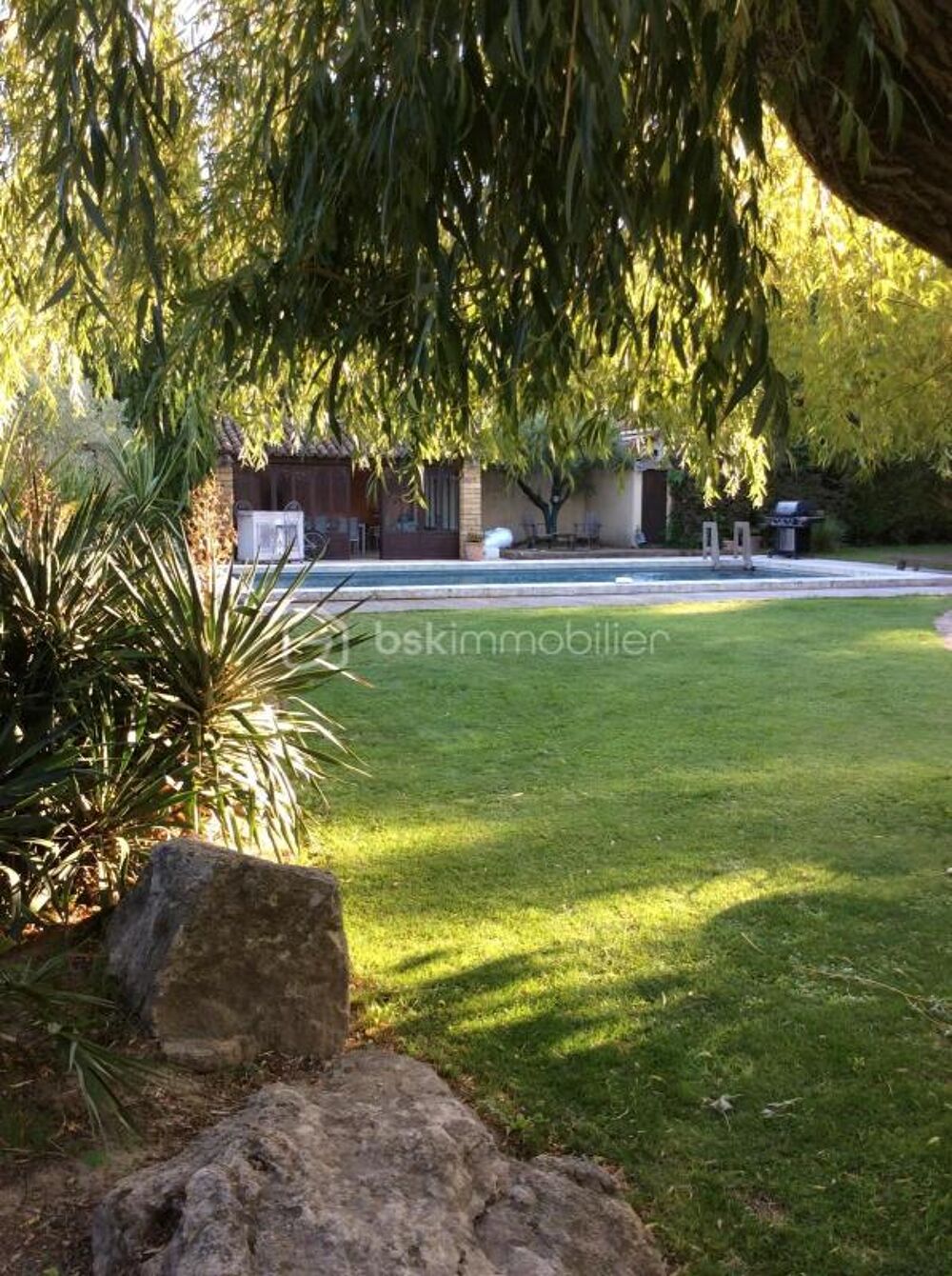 Location Villa Magnifique Maison meublée de plain-pied avec piscine, jacuzzi et jardin arboré 'Domaine de Petite' - Grans Grans