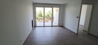  Appartement à louer 2 pièces 40 m²