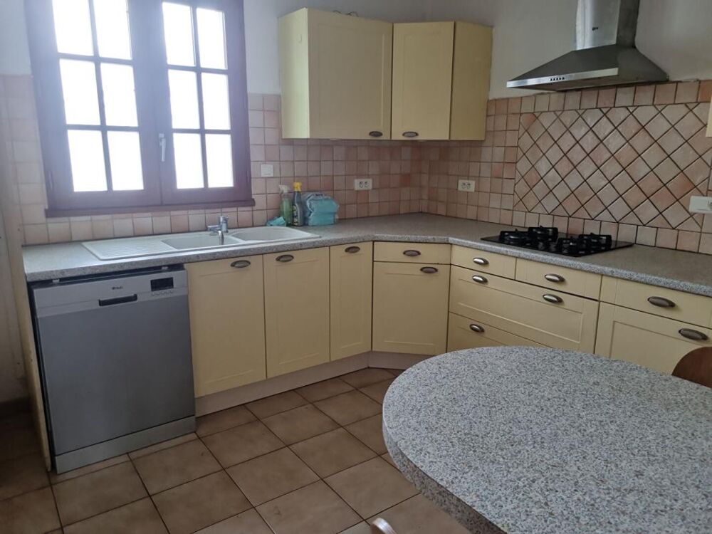 MAISON 4 CHAMBRES et GARAGE DOUBLE