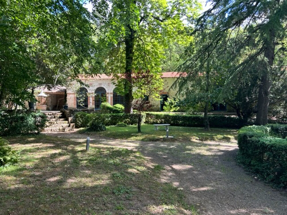 Maison de maitre XVIII -ème 430m² chambres d'hôtes réceptions mariages