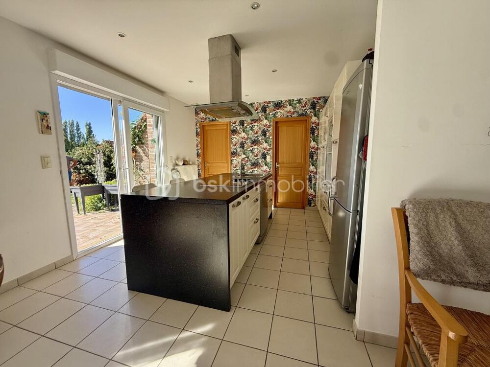 Vente Maison Maison de 131 m² en semi-plain-pied – 4 chambres – Terrain de 1 118 m² Noordpeene
