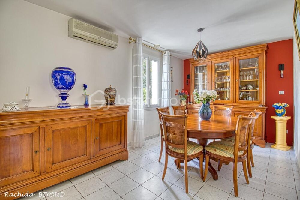 CRÉPY-EN-VALOIS  MAISON INDIVIDUELLE AVEC PISCINE COUVERTE
