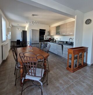  Appartement à louer 3 pièces 72 m²