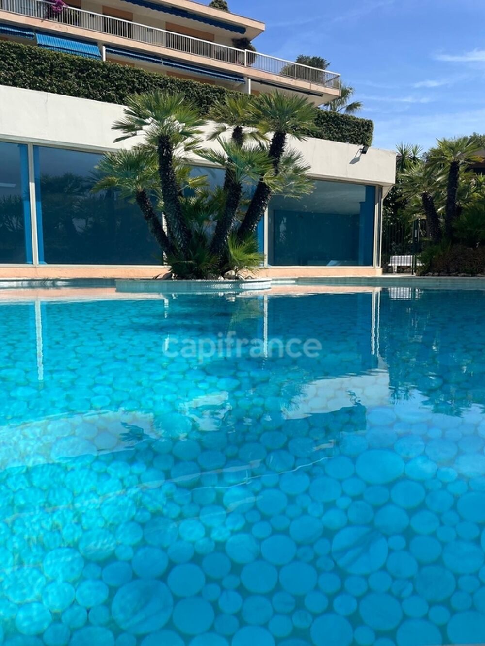 Cannes, 100m de la plage, piscine extérieure, intérieure, sauna, hammam, possibilité garage en sous-sol